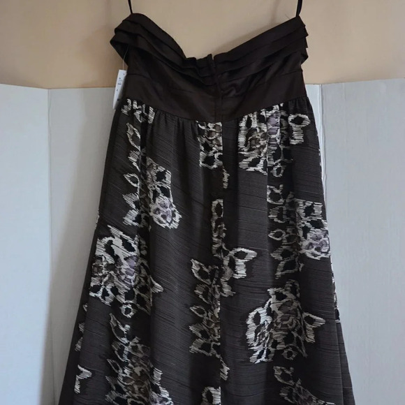 NWT  Halter style dress - Picture 8 of 10